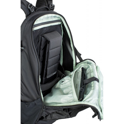Sac à dos EVOC vtt Protector Trail E-Ride 20 noir