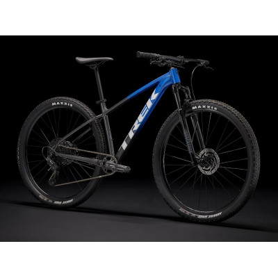  Vélo VTT 26p alu - TREK 2022 Marlin 8 - Gloss Alpine/Gloss Dnister Fade - Noir et bleu décor argent : 80mm