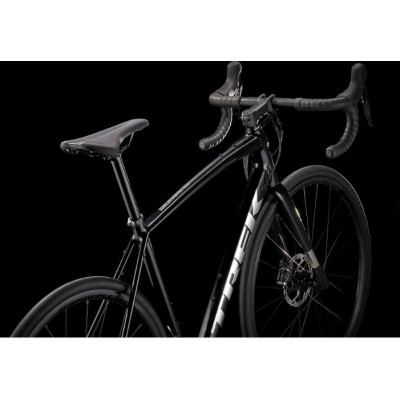 Vélo course 700 alu - TREK 2023 Domane AL 4 Disque - Gloss Trek Black/Matte Trek Black - noir brillant décor argent