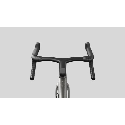 Vélo course 700 carbone - SCOTT 2025 Addict RC 30 DI2 105 - Gris argent décor noir : 2x12v