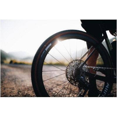 Roues à pneu 700 MAVIC gravel AllRoad S Carbon 42 CL noire