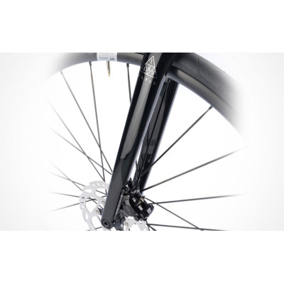 Vélo city gravel 700 alu - STEVENS 2026 Suprême Pro - Bleu Dark Navy Décor noir : 2x12v