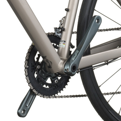 Vélo course 700 alu - SCOTT 2026 Speedster 20 - Gris Tungstène décor sable et chrome