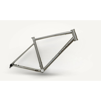 Cadre gravel/route titane 700  CHIRU endurance Allure Gravel Race titane brossé gravure laser :  titane 3AL2.5V grade 9