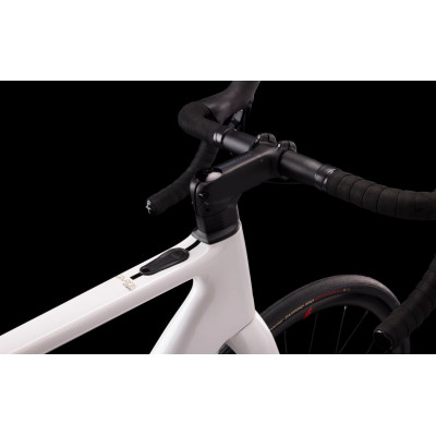 Vélo à assistance électrique course carbon - WILIER 2027 Garda Hybrid 105 DI2 250 - Y27 Blanc décor argent: 2x12v